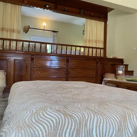 Captain's House * Emborios