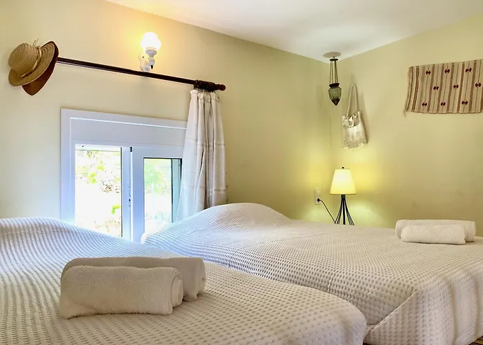 Captain's House Feriehus Emborios