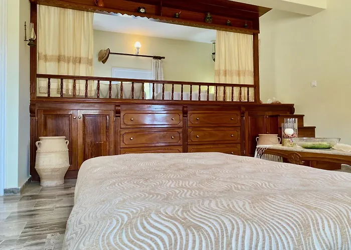 Captain's House Emborios