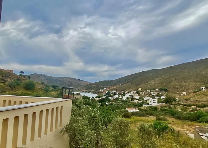 Feriehus Captain's House Emborios