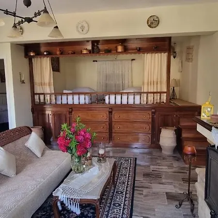 Ferienhaus Captain's House Emborios