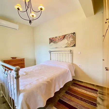 Ferienhaus Captain's House Emborios