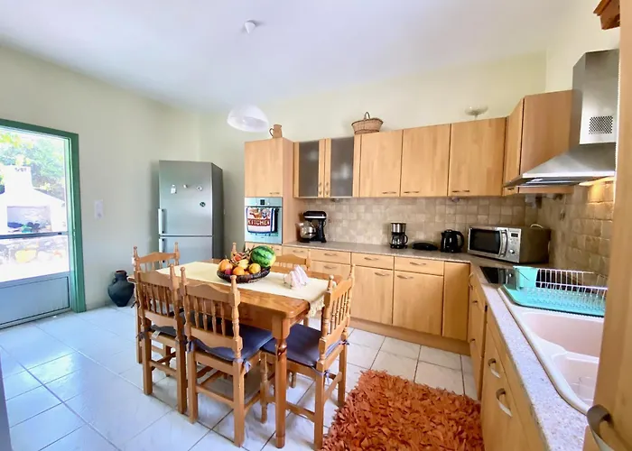 Captain's House Emborios