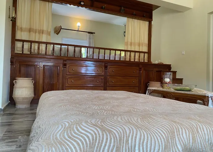 Captain's House * Emborios